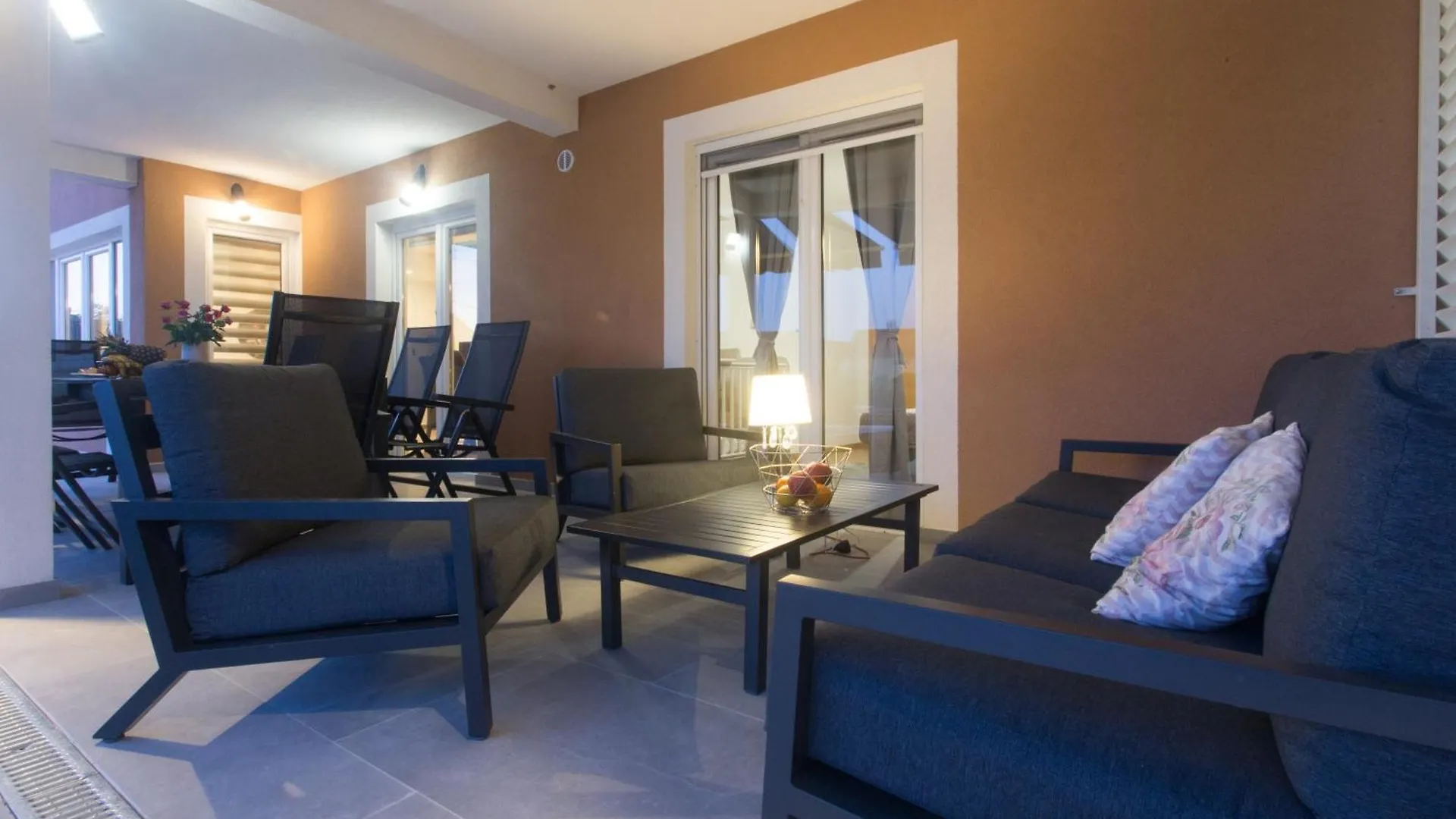 Luxury Apartment With Heated Pool&Sea And Mountain View