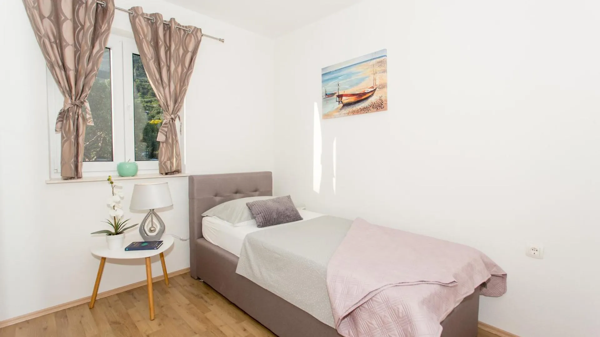 Luxury Apartment With Heated Pool&Sea And Mountain View