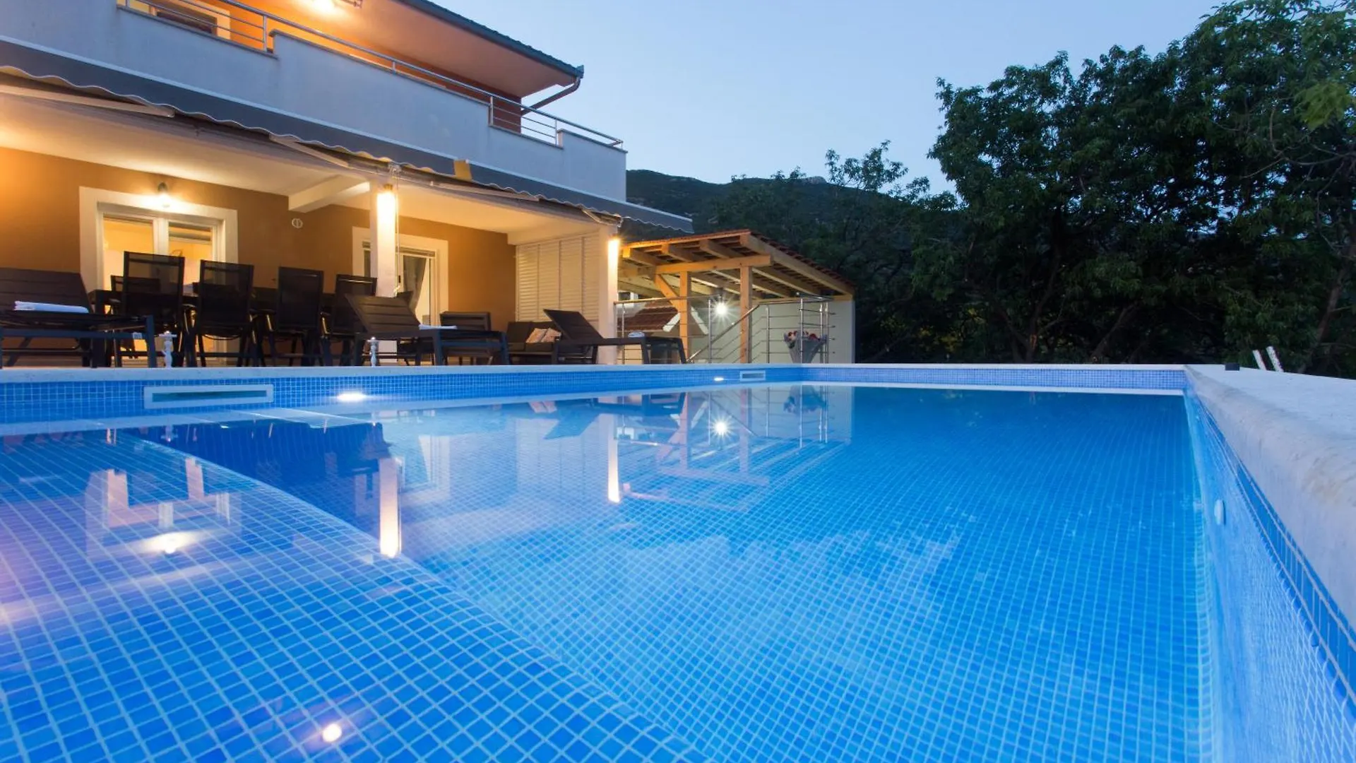 Luxury Apartment With Heated Pool&Sea And Mountain View Kaštela