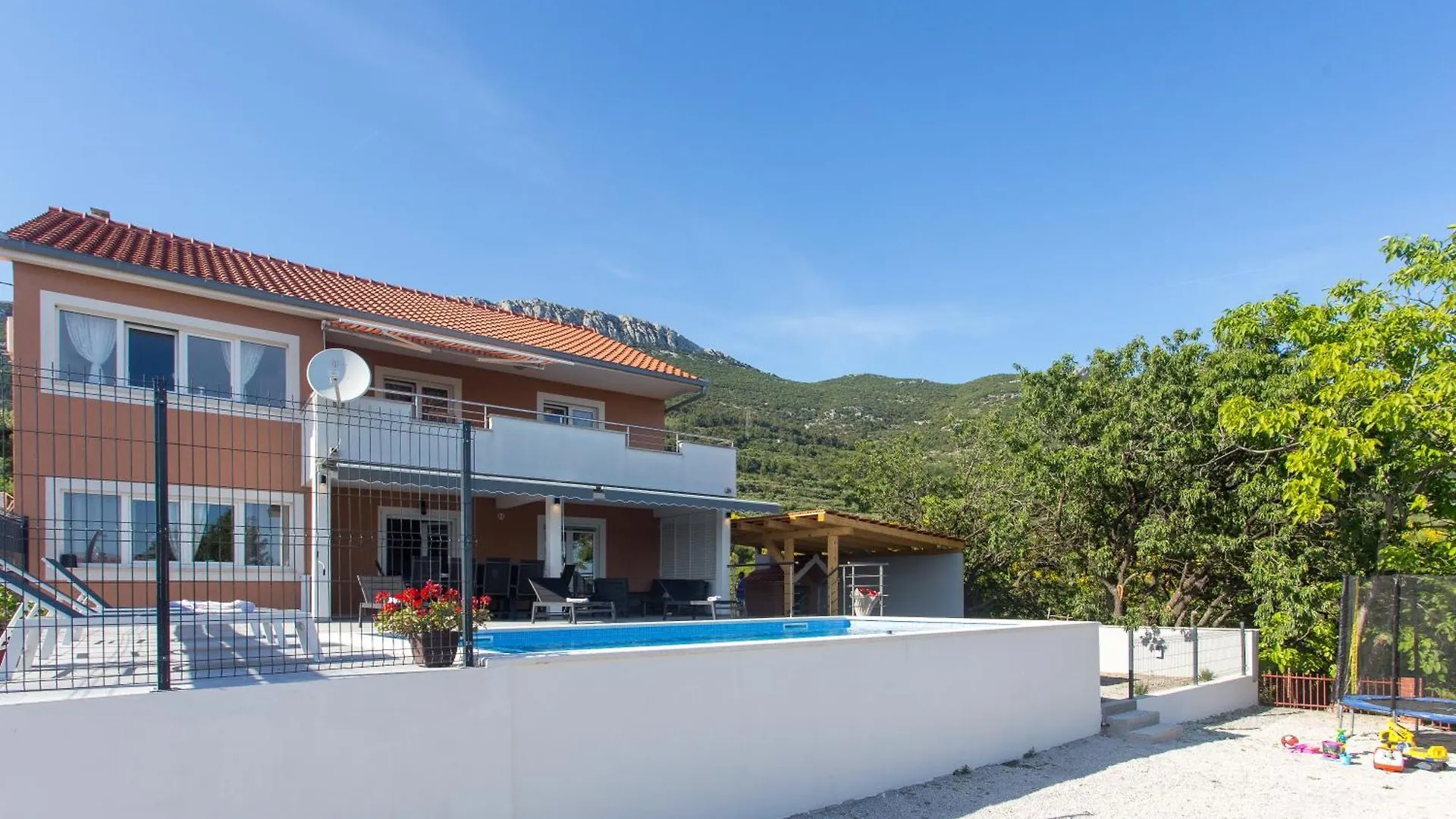 Luxury Apartment With Heated Pool&Sea And Mountain View